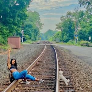 Meet your Posher, Carla